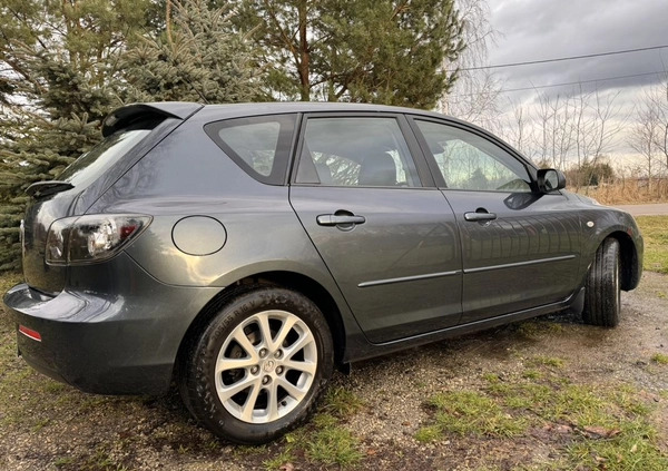 Mazda 3 cena 18900 przebieg: 192000, rok produkcji 2009 z Chojnice małe 232